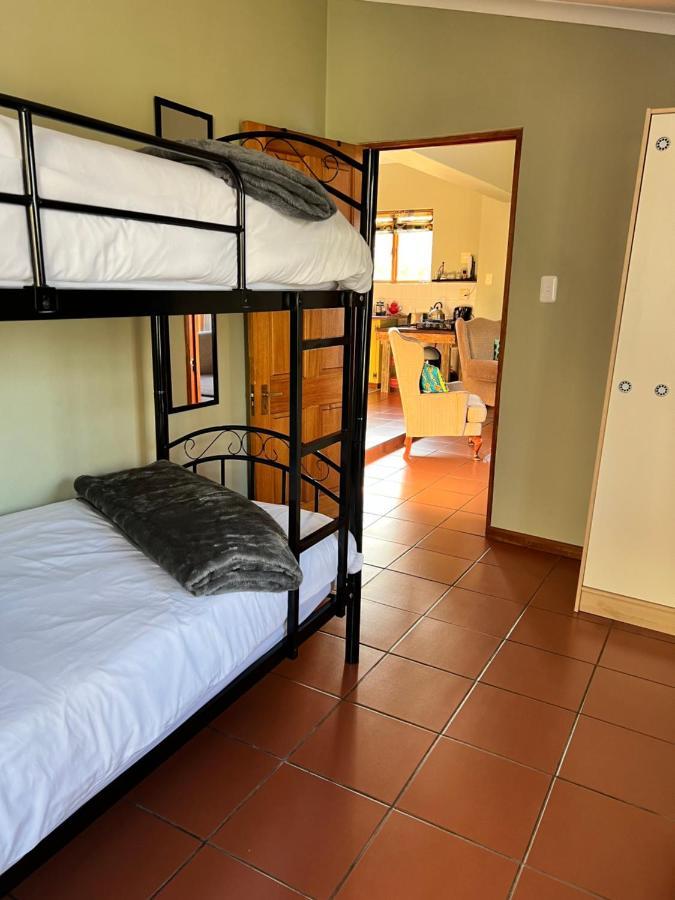 Tuinhuis Oudtshoorn Kültér fotó